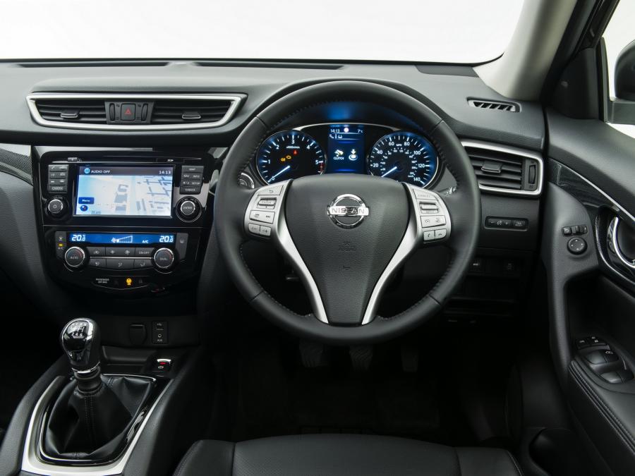  Nissan X-Trail 2014 года  (UK) (фото 8 из 10)